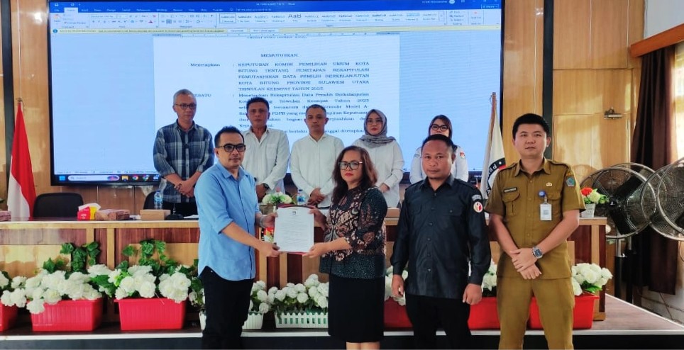 Foto Penyerahan Berita Acara