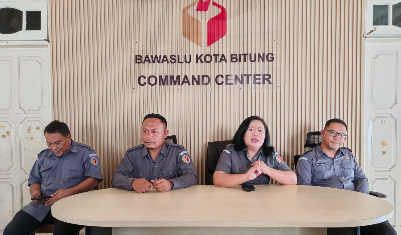 foto dalam rapat 