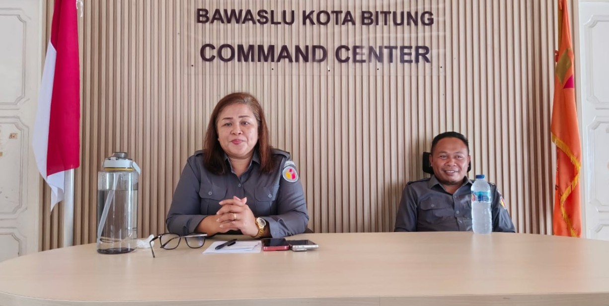 foto rapat kerja