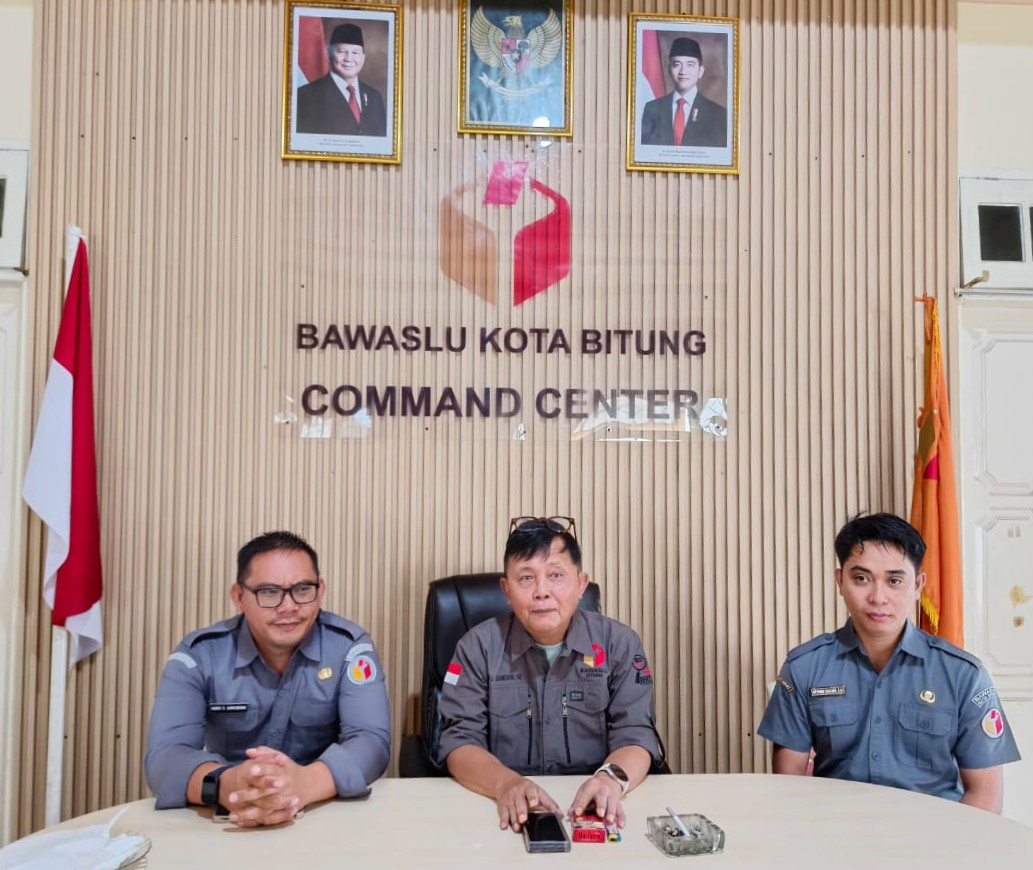 foto rapat kerja