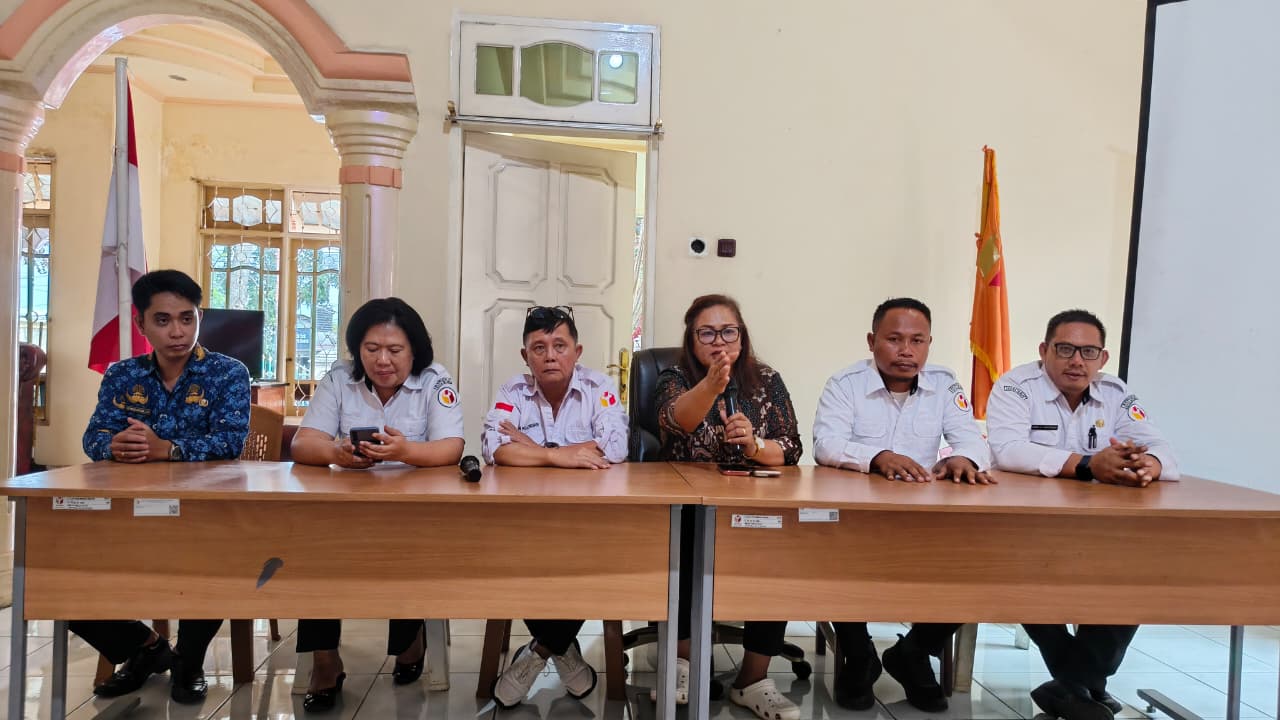 foto rapat kerja