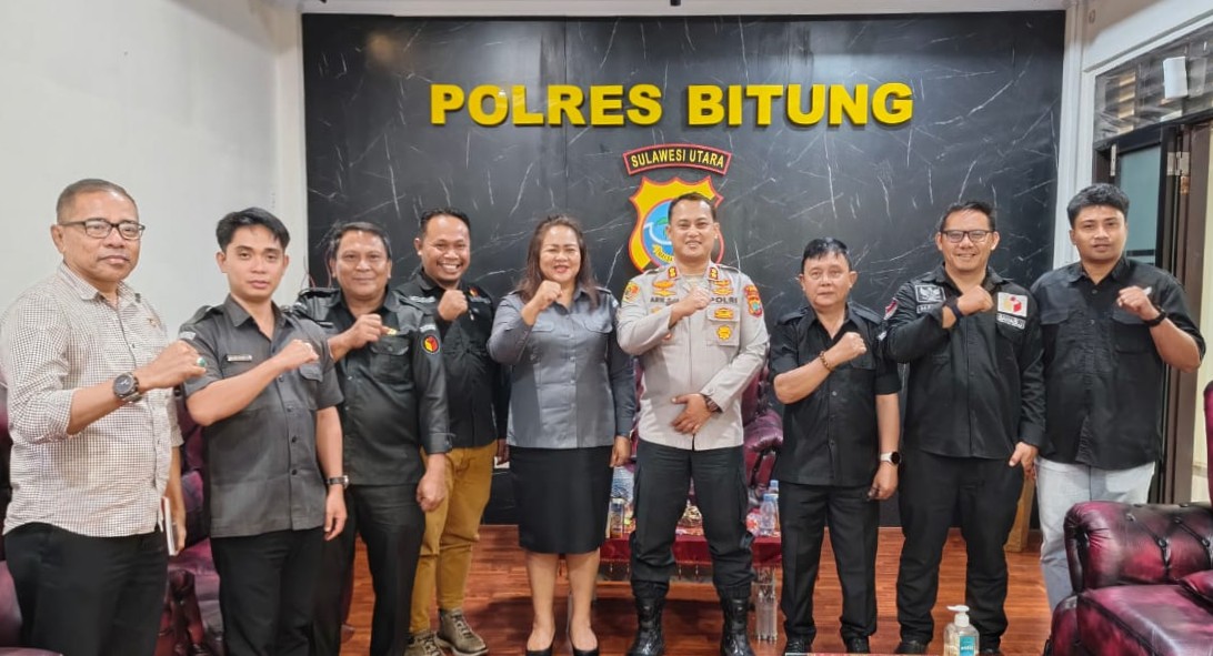 foto rapat kerja