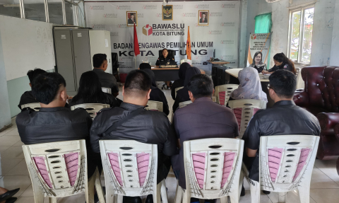 foto rapat kerja