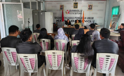 foto rapat kerja