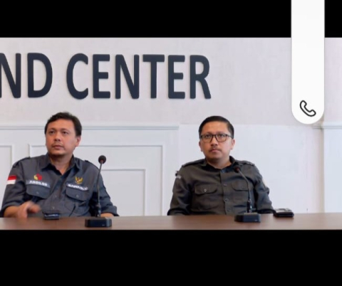 foto ketua bawaslu sulut dan kepala sekretariat bawaslu sulut