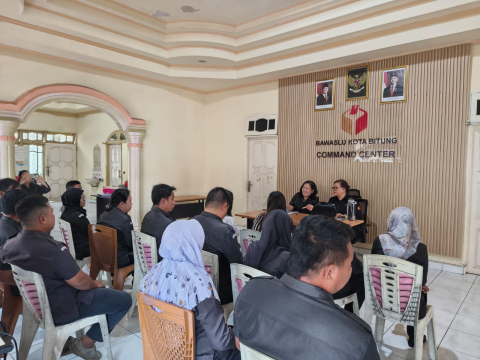 foto rapat kerja