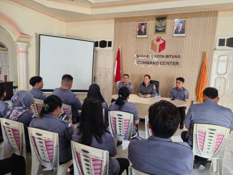 foto rapat kerja