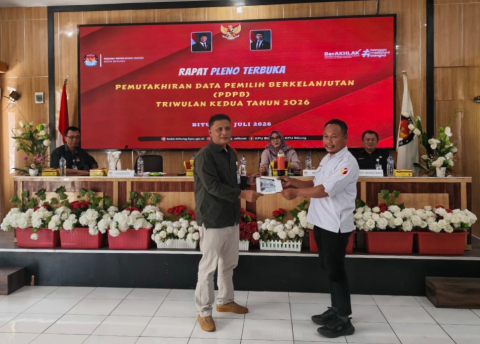 penyerahan data 