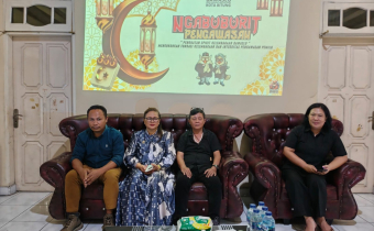 foto bersama 