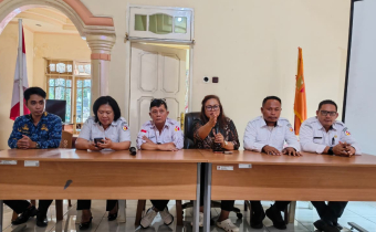 foto rapat kerja